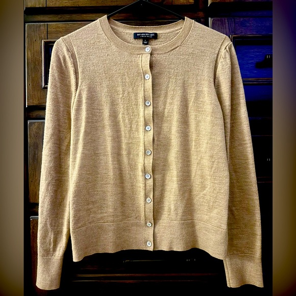 Banana Republic Sweaters - Banana Republic Stretch Merino Cardigan EUC - Camel - Size L